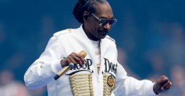 Snoop Dogg to Headline Netflix’s NFL Christmas Halftime