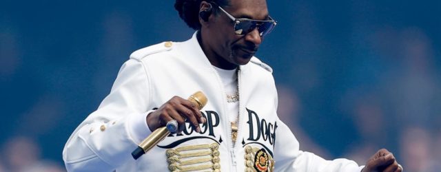 Snoop Dogg to Headline Netflix's NFL Christmas Halftime
