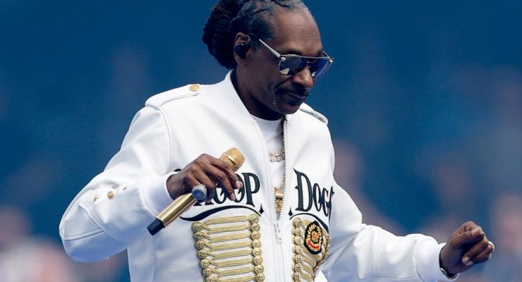 Snoop Dogg to Headline Netflix's NFL Christmas Halftime