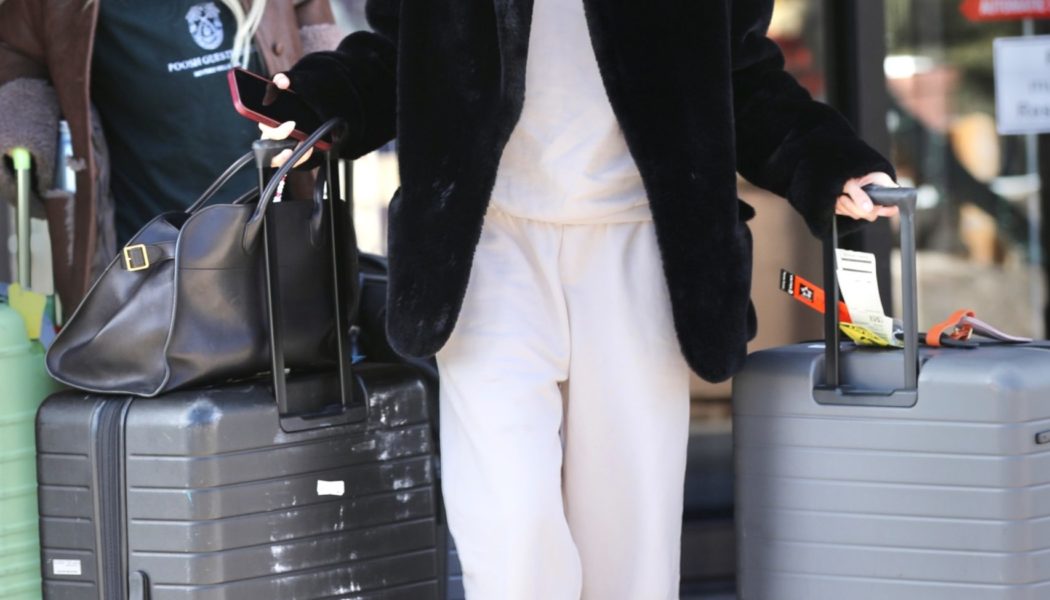 Sorry, Leggings—It Girls Are Flying Private to Aspen in Sweatpants and Winter's Most Elegant Coat Trend