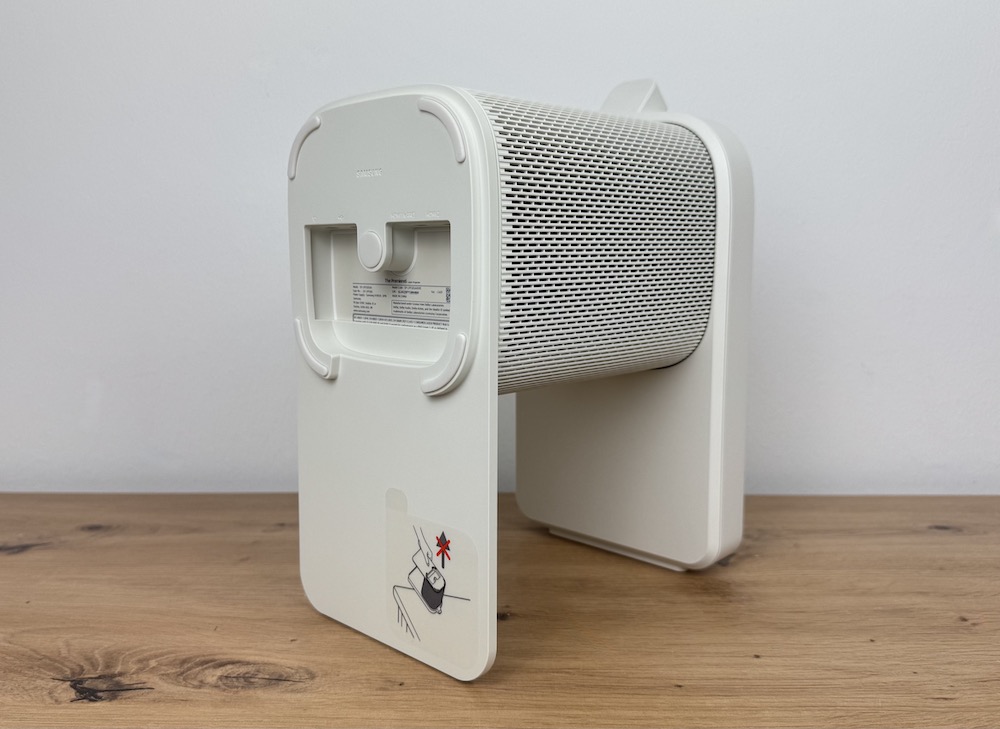 Samsung The Premiere 5 Mit Staender Schraeg Rueck