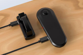 This $5 Kindle page-turning remote is all I’m buying for Cyber Monday