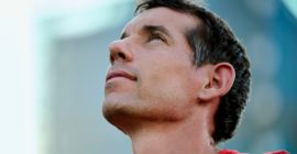 Alex Honnold Attempts Free Solo Ascent of Taipei 101