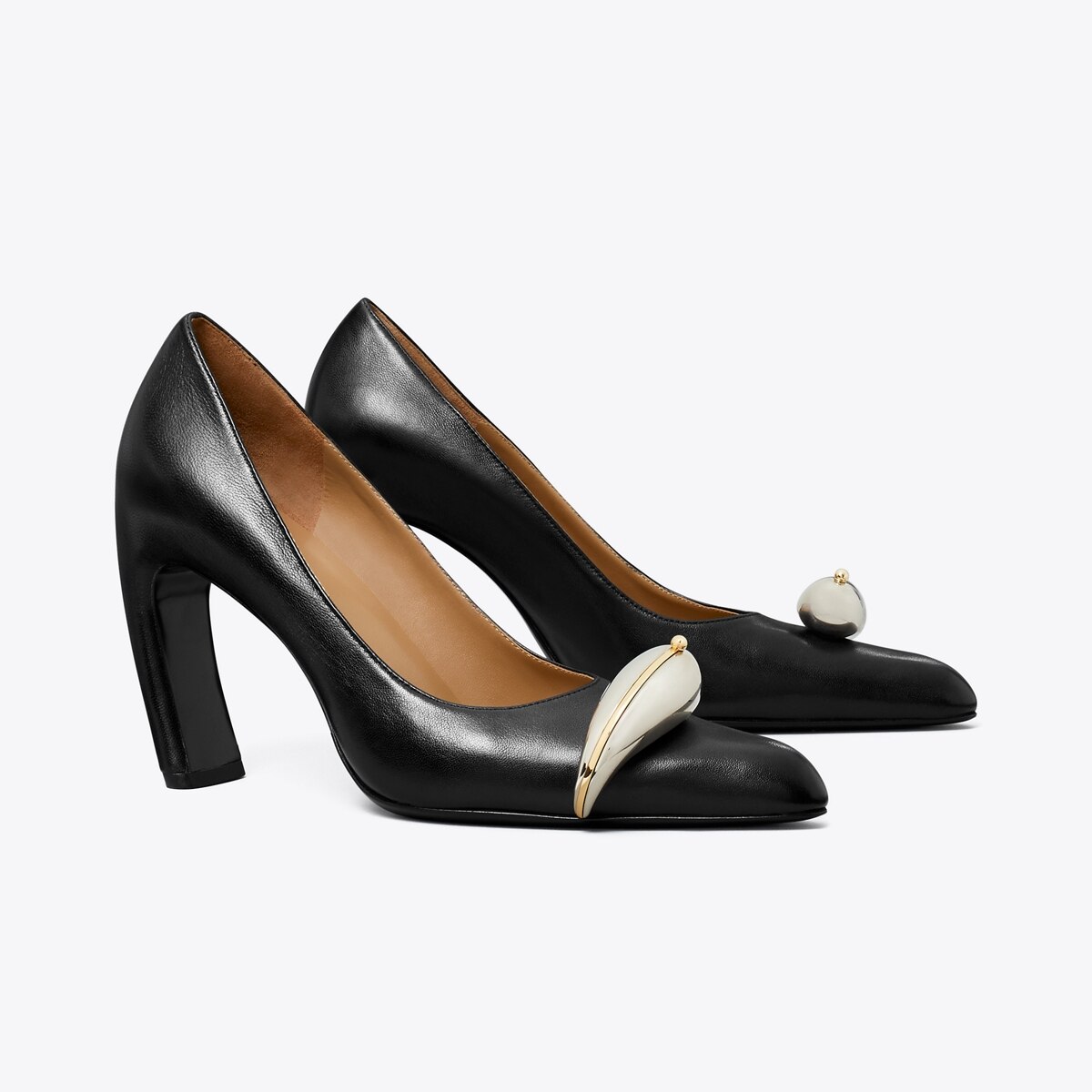 Pierced Pump in Black, Size 10