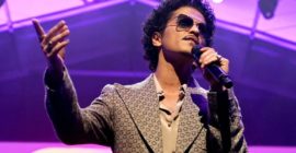 Bruno Mars Adds 30 New Dates to “The Romantic Tour”