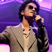 Bruno Mars Announces First Solo Album in Nearly a Decade With 'The Romantic'