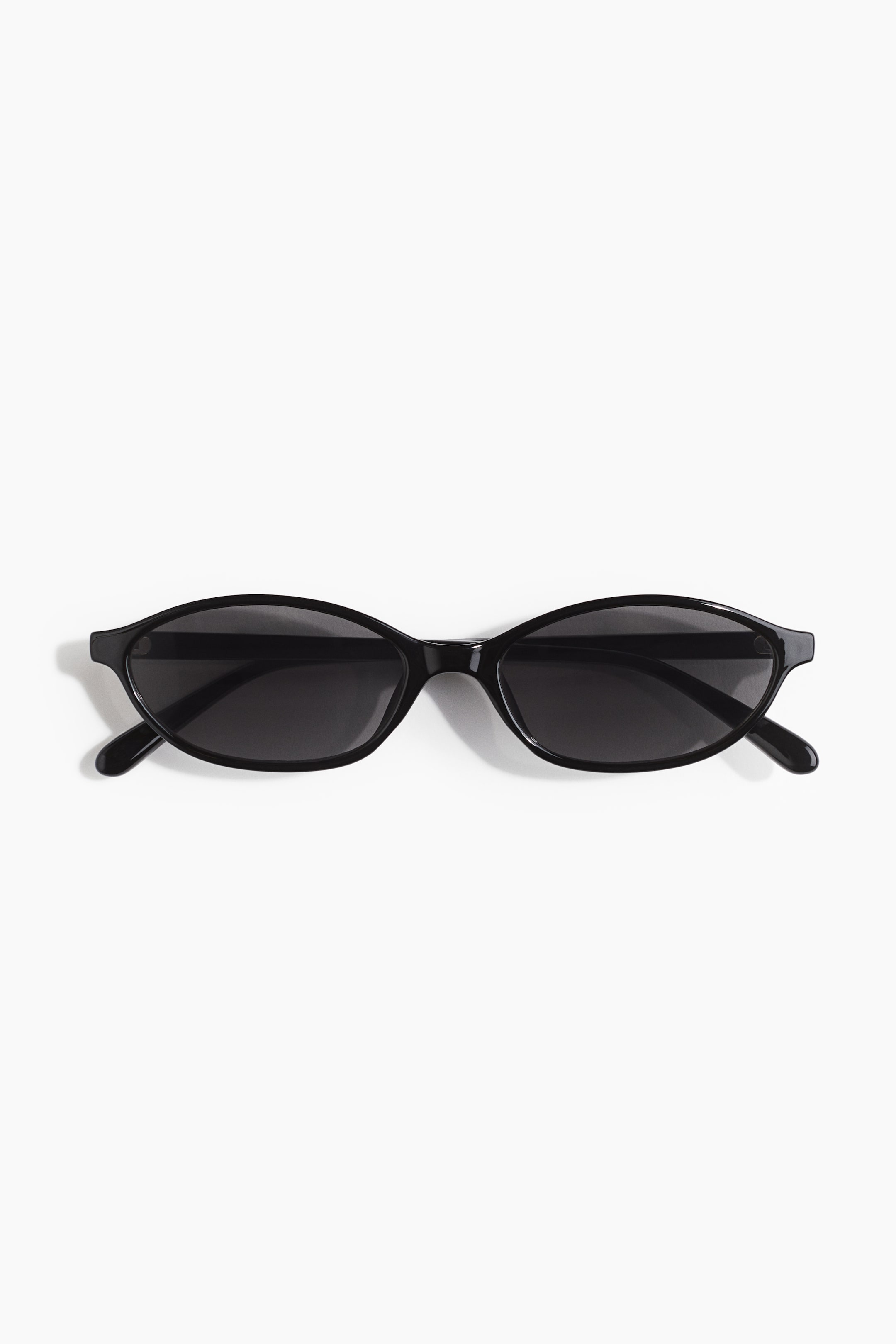 Oval Sunglasses - Black