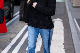 Cigarette Jeans Look Best With This Dainty Shoe Style, and Everyone With Elegant Taste Knows It