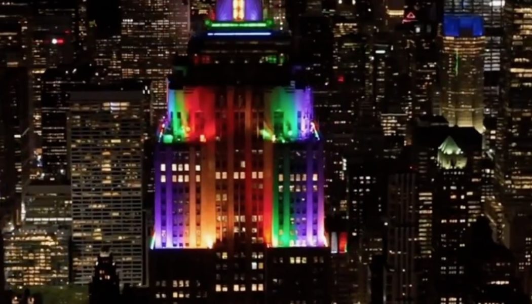 Empire State Building Honors Bob Weir with Tie-Dye Lighting