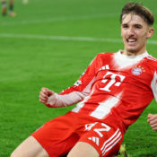 FC Bayern: So tickt Shootingstar Lennart Karl! Familie, Umzug, Berater, Lifestyle – Karl-Kosmos!