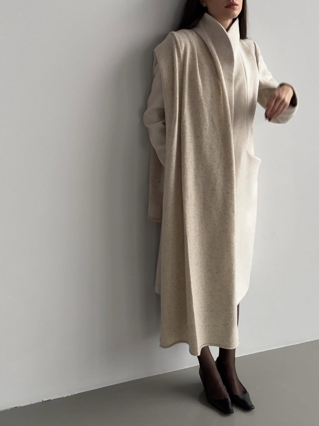 @iliridakrasniqi wears the Aritzia Expertly Tailored collection