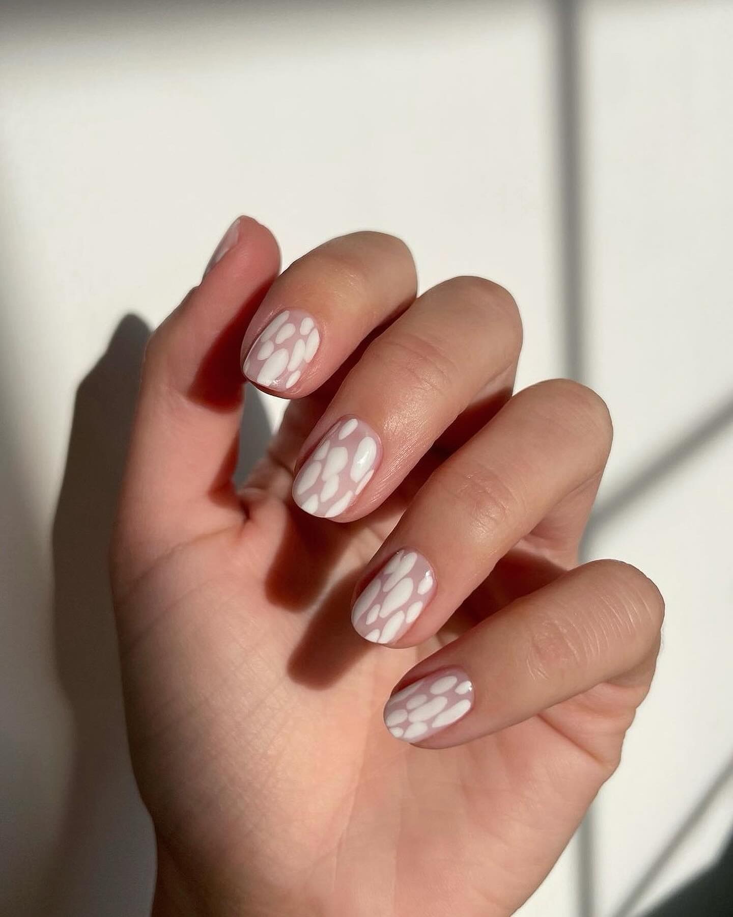 nail art on short nails