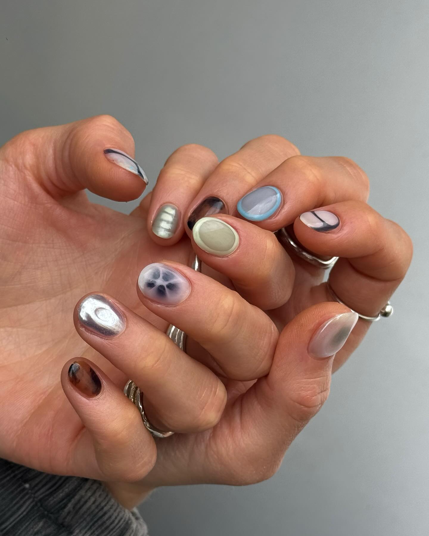 nail art on short nails
