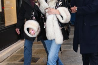 In Paris, Cigarette Jeans Are in Heavy Rotation—Wear Them With This Anti-Trend Shoe to Look Like a Local