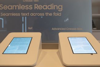 Is this the folding iPhone’s creaseless display?