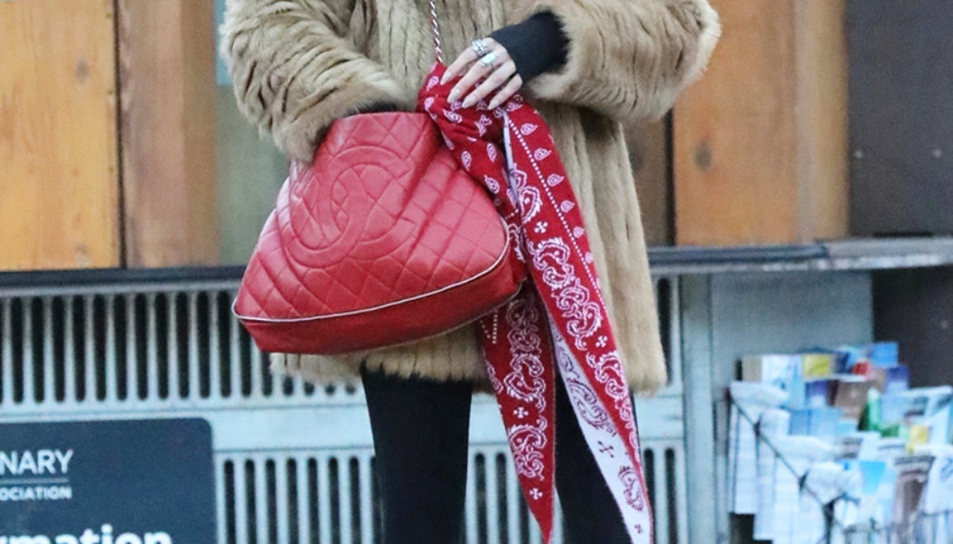 It's Here: The 2026 Way to Wear Leggings and Uggs