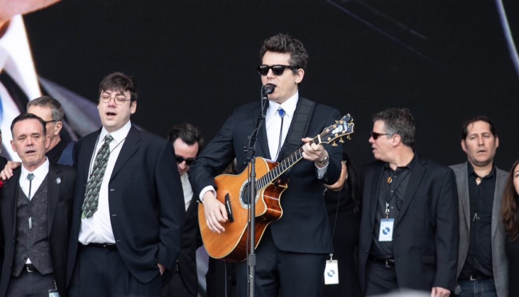 John Mayer Gives Tearful Eulogy, Performs "Ripple" at Bob Weir's Memorial