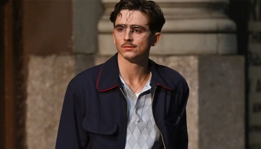 Josh Safdie Reveals the Scrapped Supernatural Vampire Ending of 'Marty Supreme'