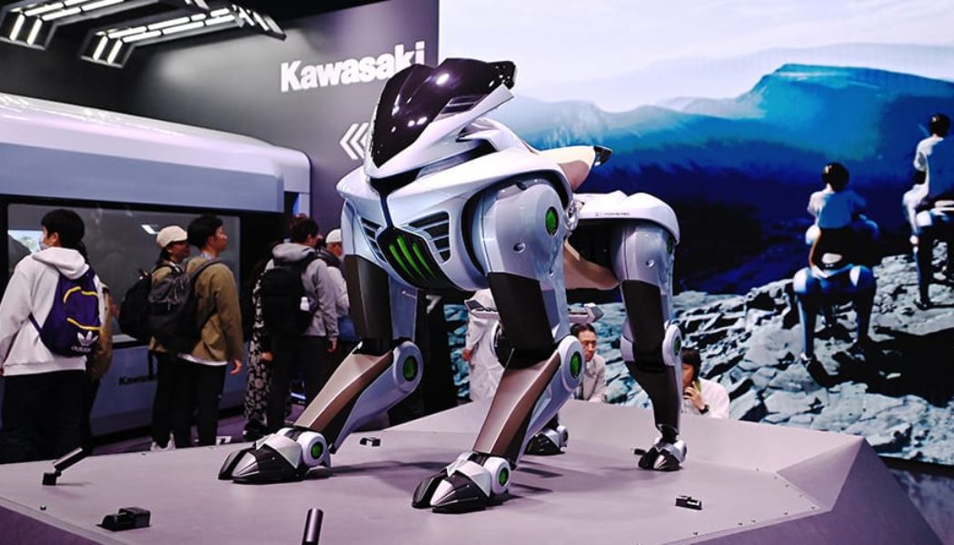 Kawasaki Moves Toward Production for the Corleo Hydrogen-Powered Robotic Horse