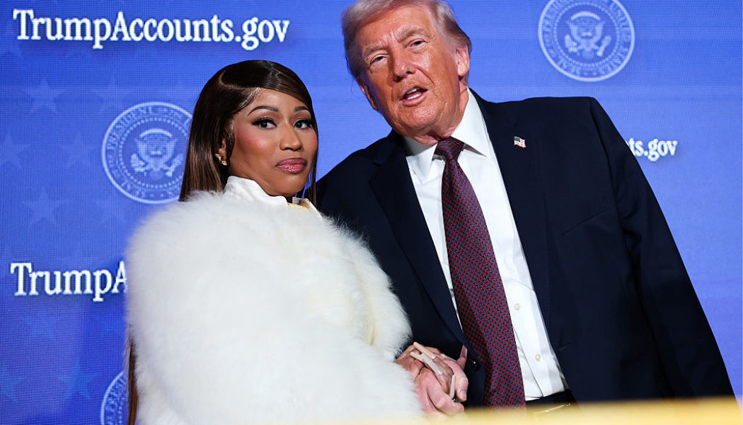Nicki MAGA Minaj Shows Off Her Gold Trump Visa After Praising Him At A News Conference