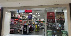 Power To The CEO: GameStop Shuttering Over 400 Stores In 42 States As Head Honcho Pushes For $35 Billion Payout