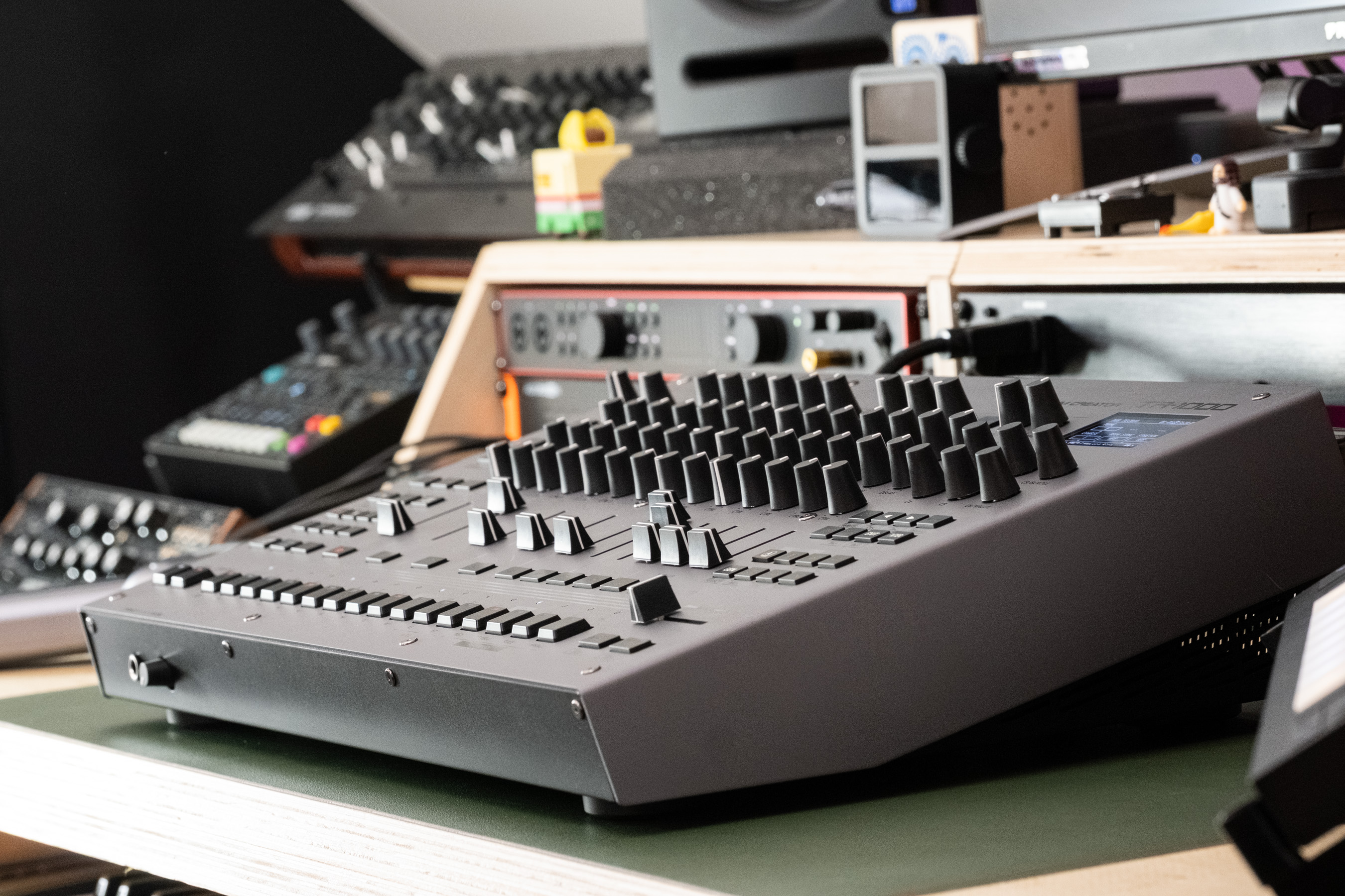 268258_Roland_TR-1000_TO’Brien_0027