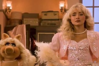 Sabrina Carpenter and Miss Piggy Join Forces in New Teaser for The Muppet Show