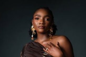 Simi Launches Custom Speaker Years in the Making With MOL » NaijaTunez - No. 1 Platform For Latest Naija Music & Videos