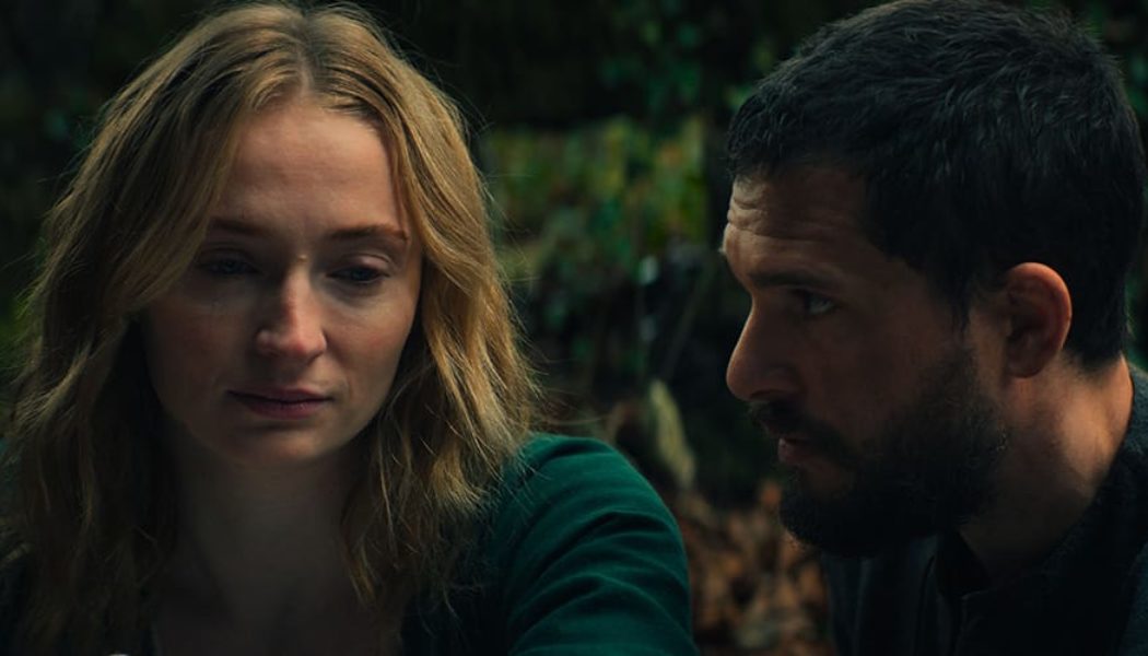 Sophie Turner and Kit Harington Reunite in First Trailer for ‘The Dreadful’