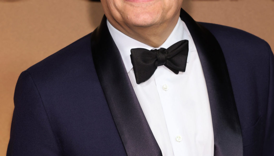 Ted Sarandos says Netflix will commit to 45-day theatrical releases