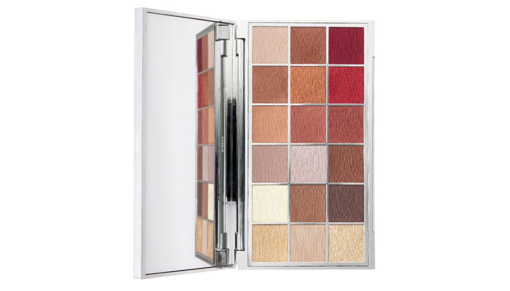 The Chicest "Oddball" Beauty Trends that Have Taken Over TikTok, Runways, and the Streets of NYC