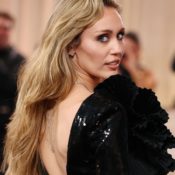 These Best-Selling Olaplex Staples Were Behind Some of The Most Elegant Hairstyles at The Golden Globes