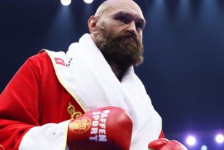 Tyson Fury Announces His Return To Boxing