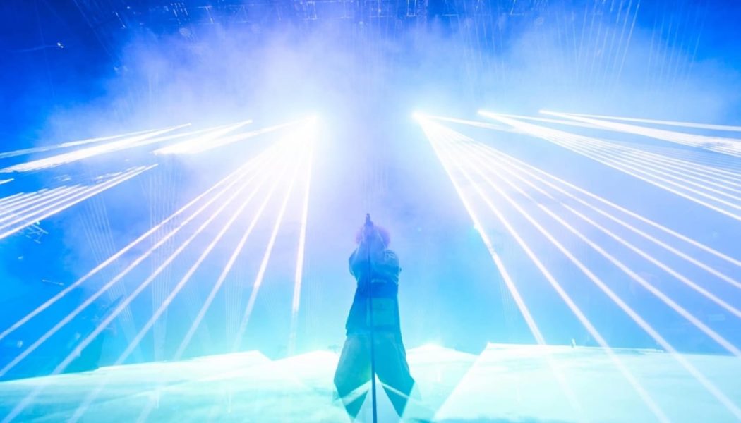 Zero Pressure, All Power: Vaundy Goes All Out for His International Main Stage Debut