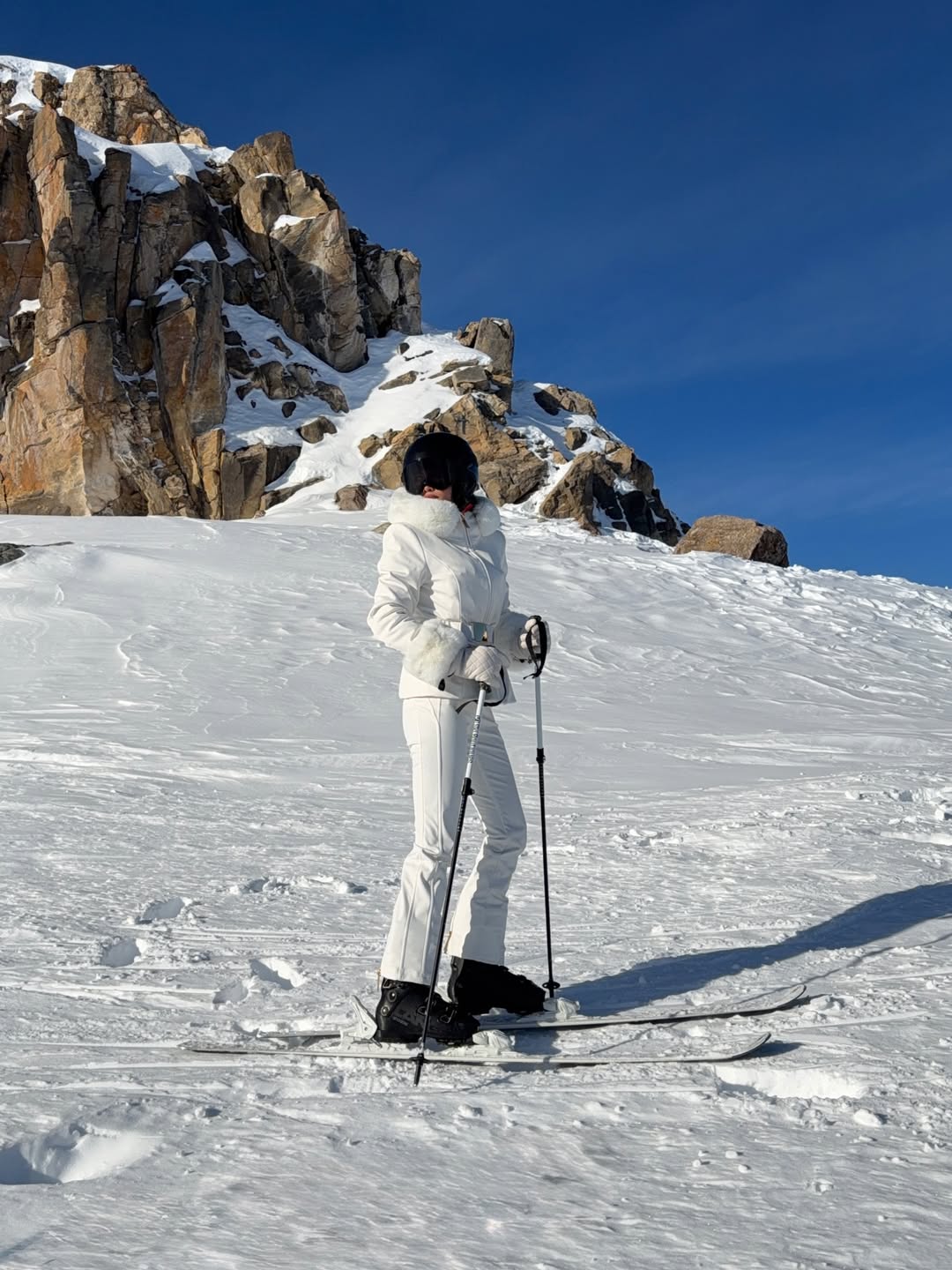 Kelsey Merritt skis at Courchevel