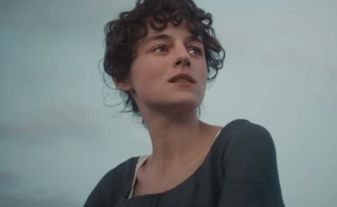 A First Look at Emma Corrin as Elizabeth Bennet for Netflix’s Upcoming ‘Pride & Prejudice’ Miniseries