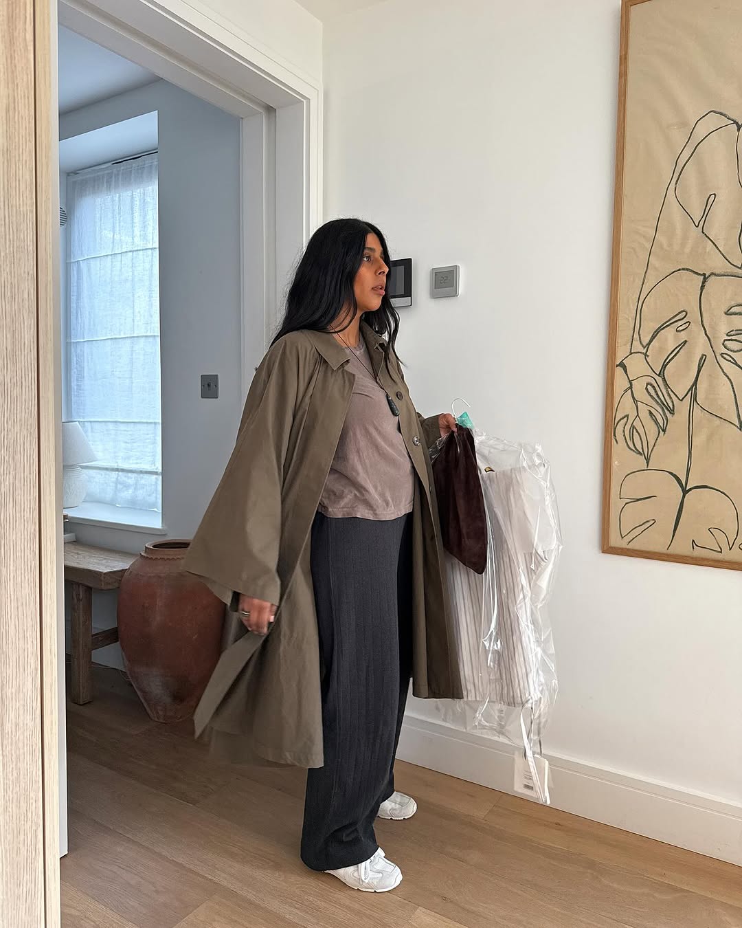 Spring outfits with trainers