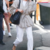 Chic Women Know That the Most Elegant Airport Outfits Contain These 3 Items