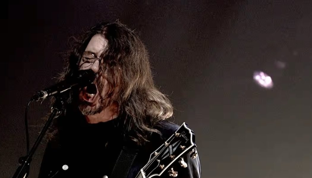 Foo Fighters Perform "Your Favorite Toy" Live for First Time on Graham Norton