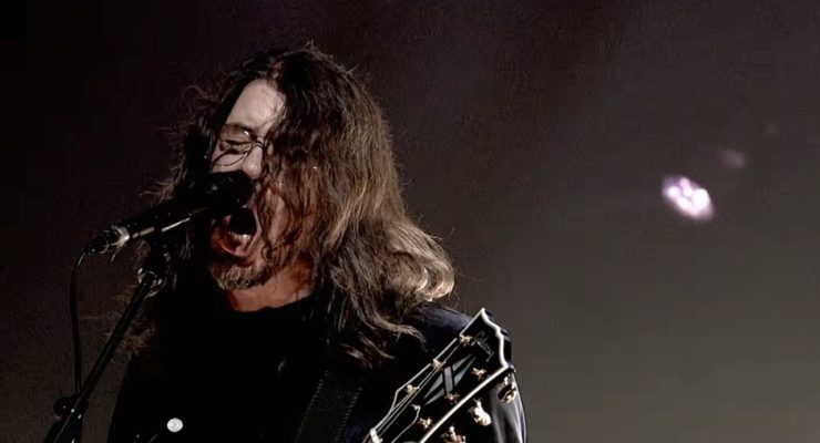 Foo Fighters Perform "Your Favorite Toy" Live for First Time on Graham Norton