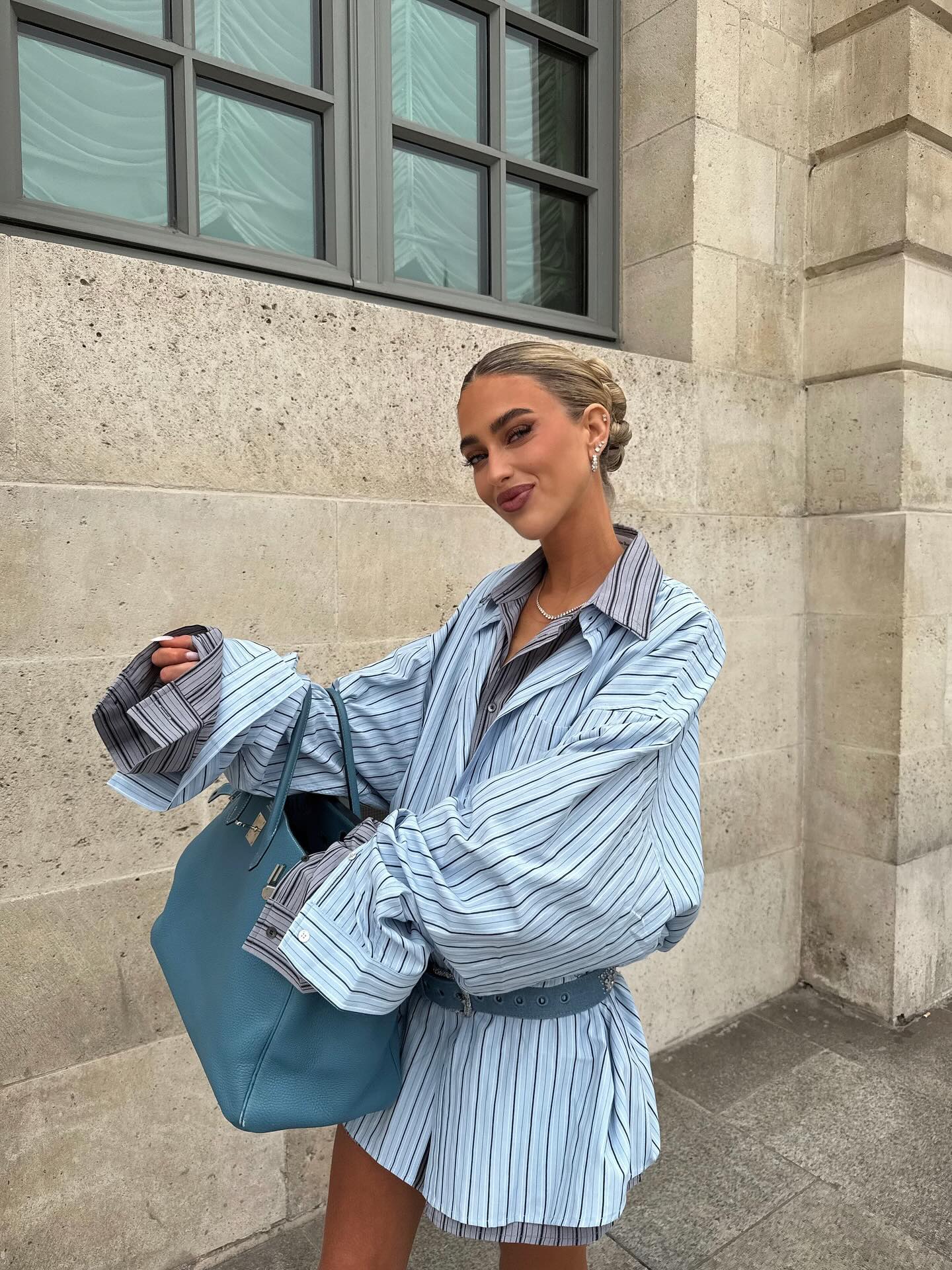 An image of @emilisindlev wearing the ice blue trend.