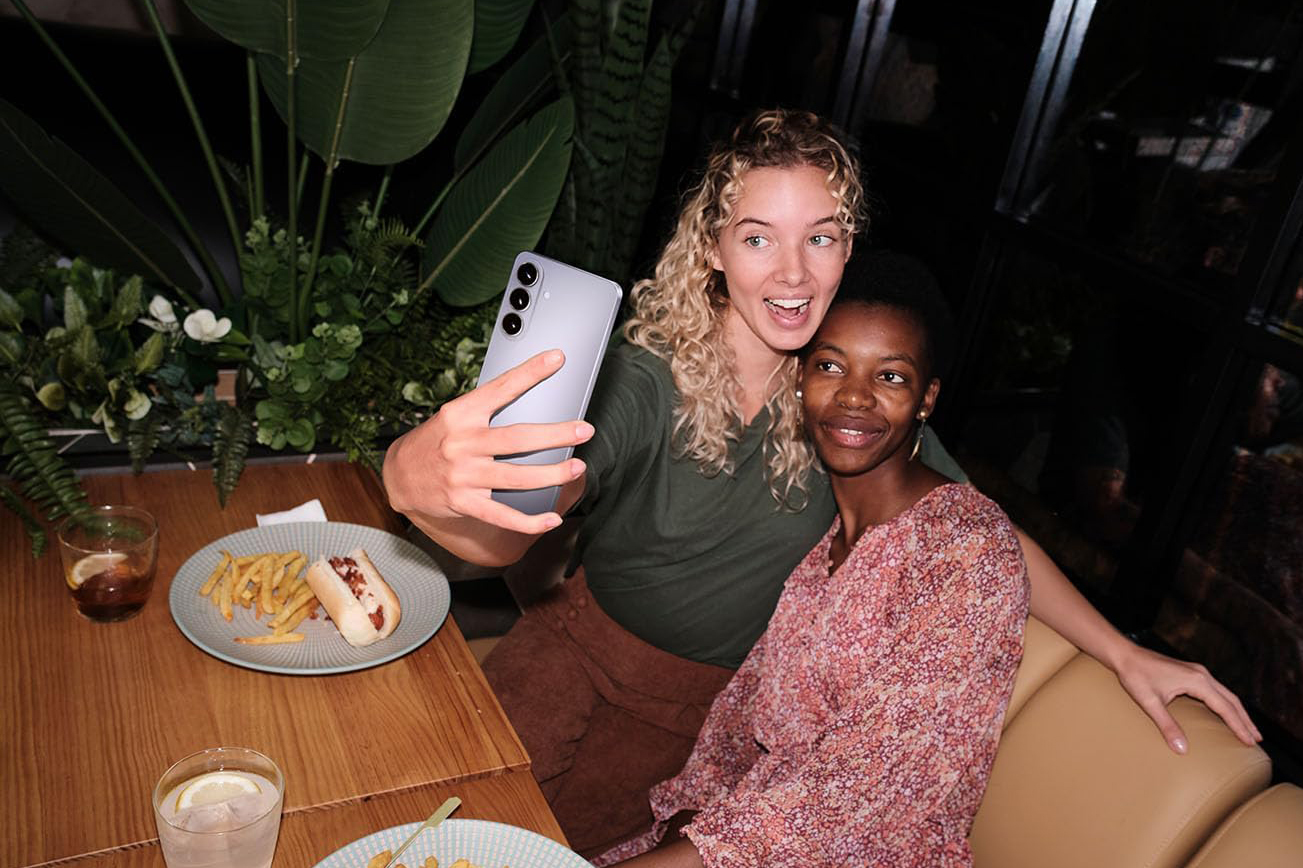 Samsung Galaxy S26 Plus Lifestyle Image