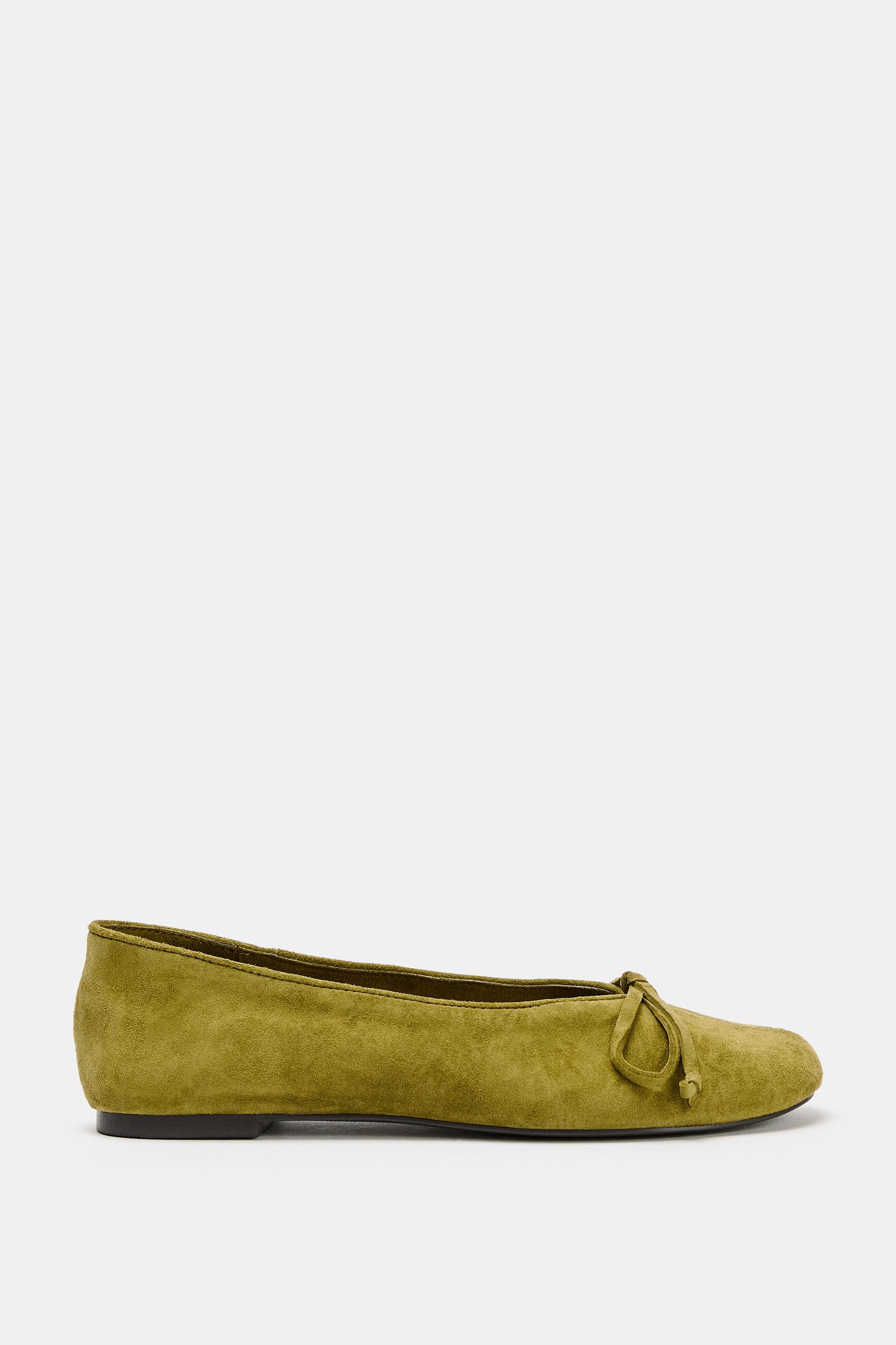 Suede Ballerinas With Bow