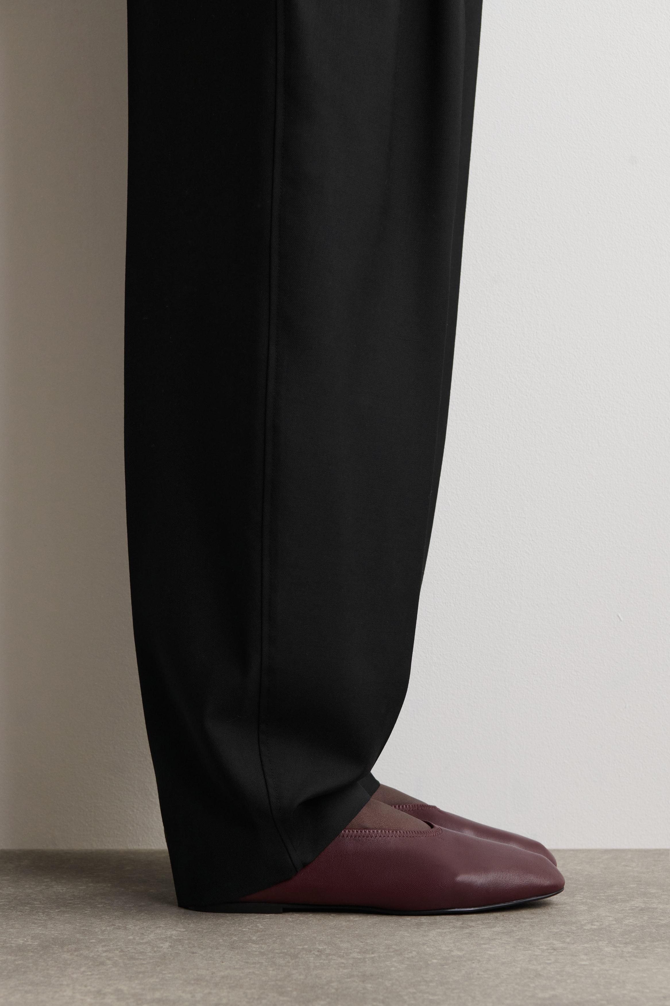 Minimal Leather Ballet Flats