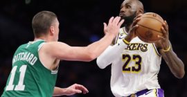 LeBron James Becomes First Player in NBA History to Reach 43,000 Regular-Season Points