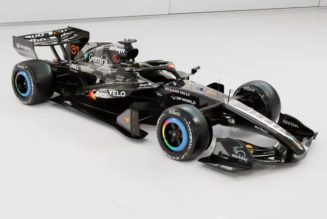 McLaren Unveils MCL40 in "Papaya" Colorway for F1 2026