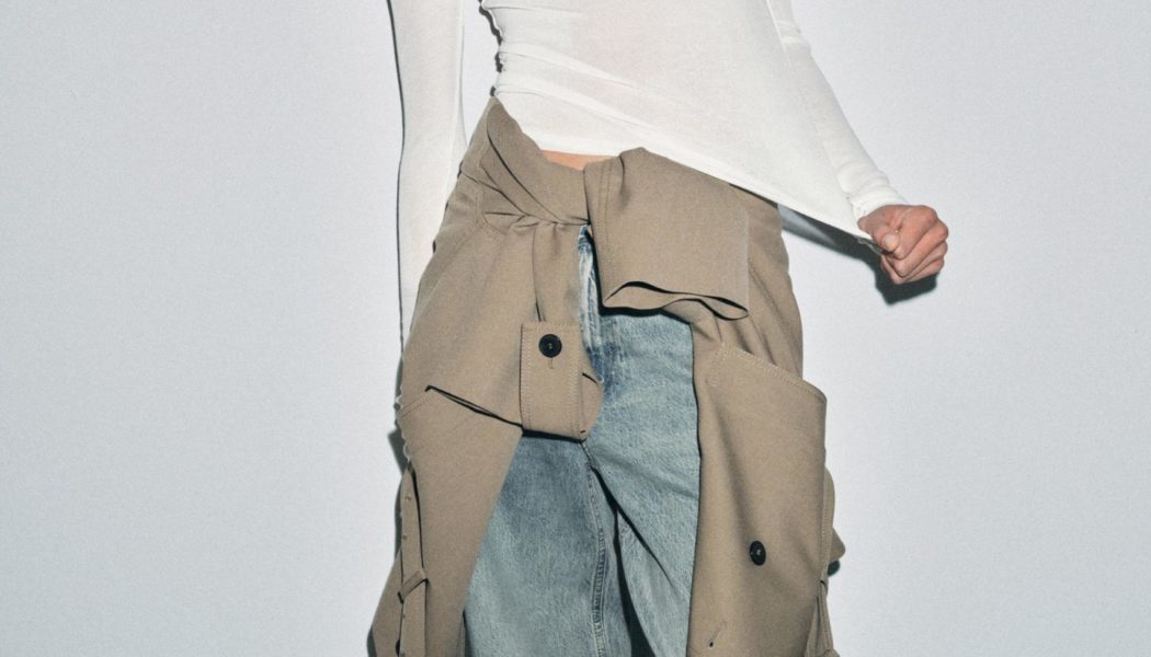 The Unexpected 2026 Trend Fashionable People Are Already Reaching for Regardless of Freezing Winter Weather