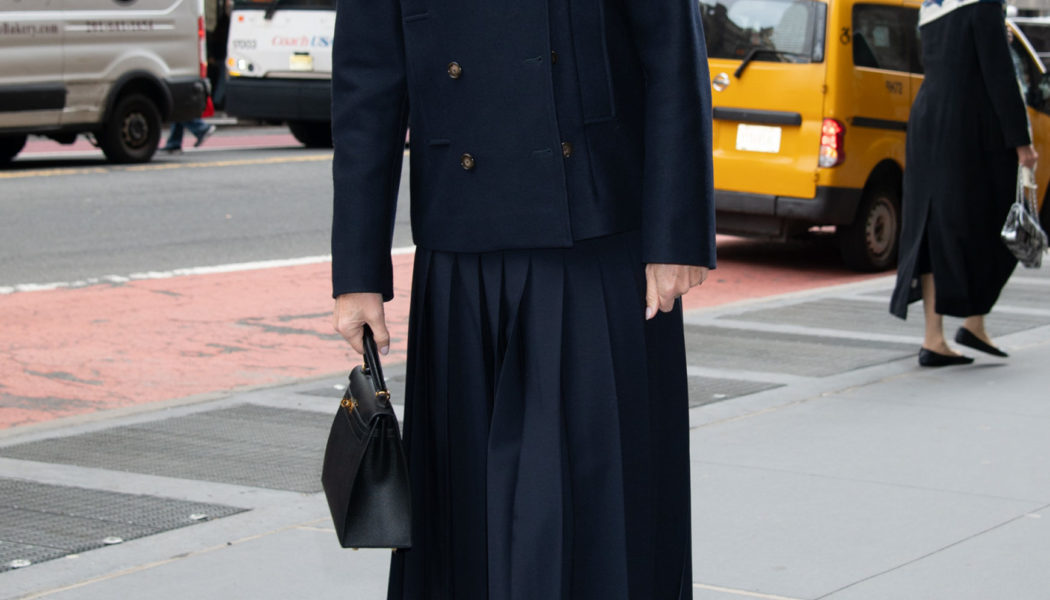 Black Heels Aren't "Out," But in 2026, This High-Value Color Feels Far More "In"