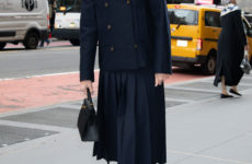 Black Heels Aren't "Out," But in 2026, This High-Value Color Feels Far More "In"