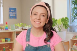 Children's Creator Ms. Rachel Fighting to Close Texas ICE Facility That's Detaining Children: "I Am Political"